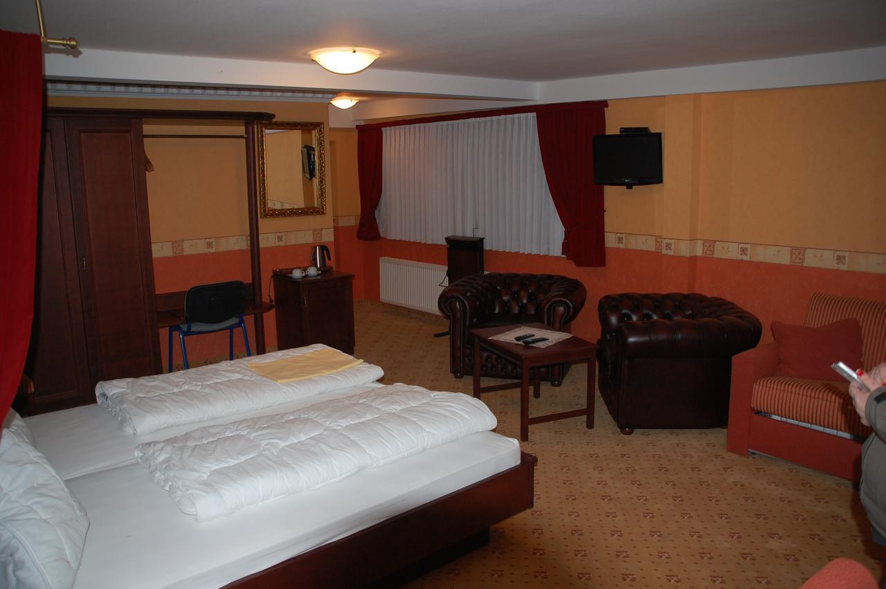 Kegel Tanz Palast Winterberg Hotel ภายนอก รูปภาพ