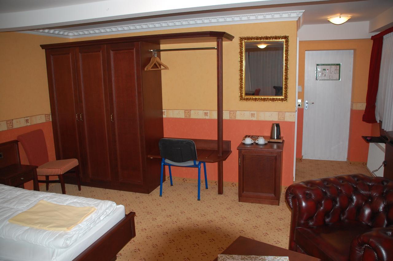 Kegel Tanz Palast Winterberg Hotel ภายนอก รูปภาพ