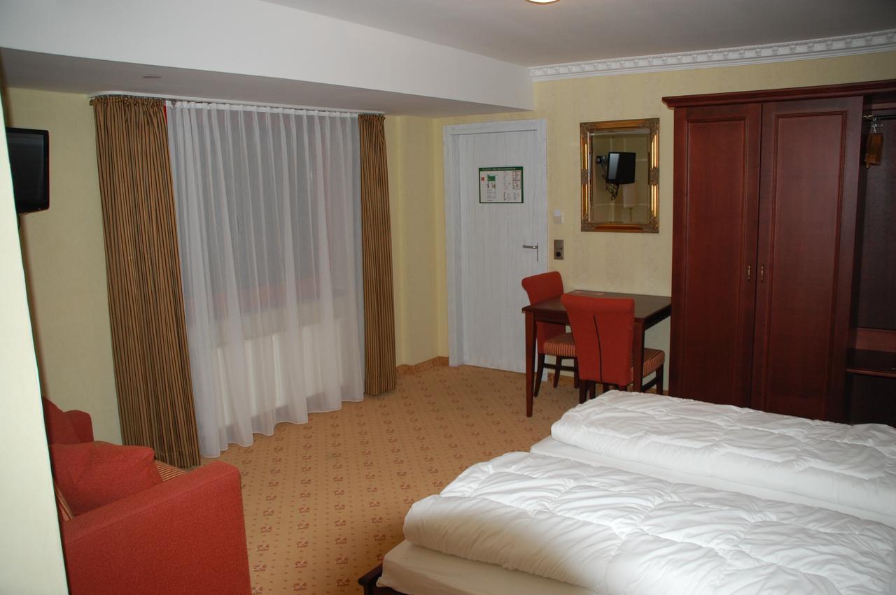 Kegel Tanz Palast Winterberg Hotel ภายนอก รูปภาพ