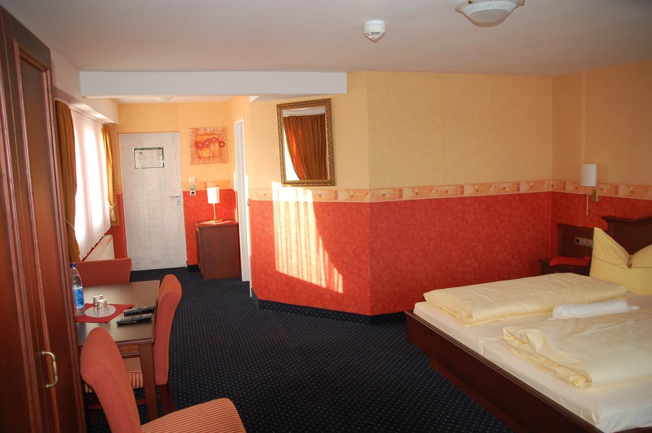 Kegel Tanz Palast Winterberg Hotel ภายนอก รูปภาพ