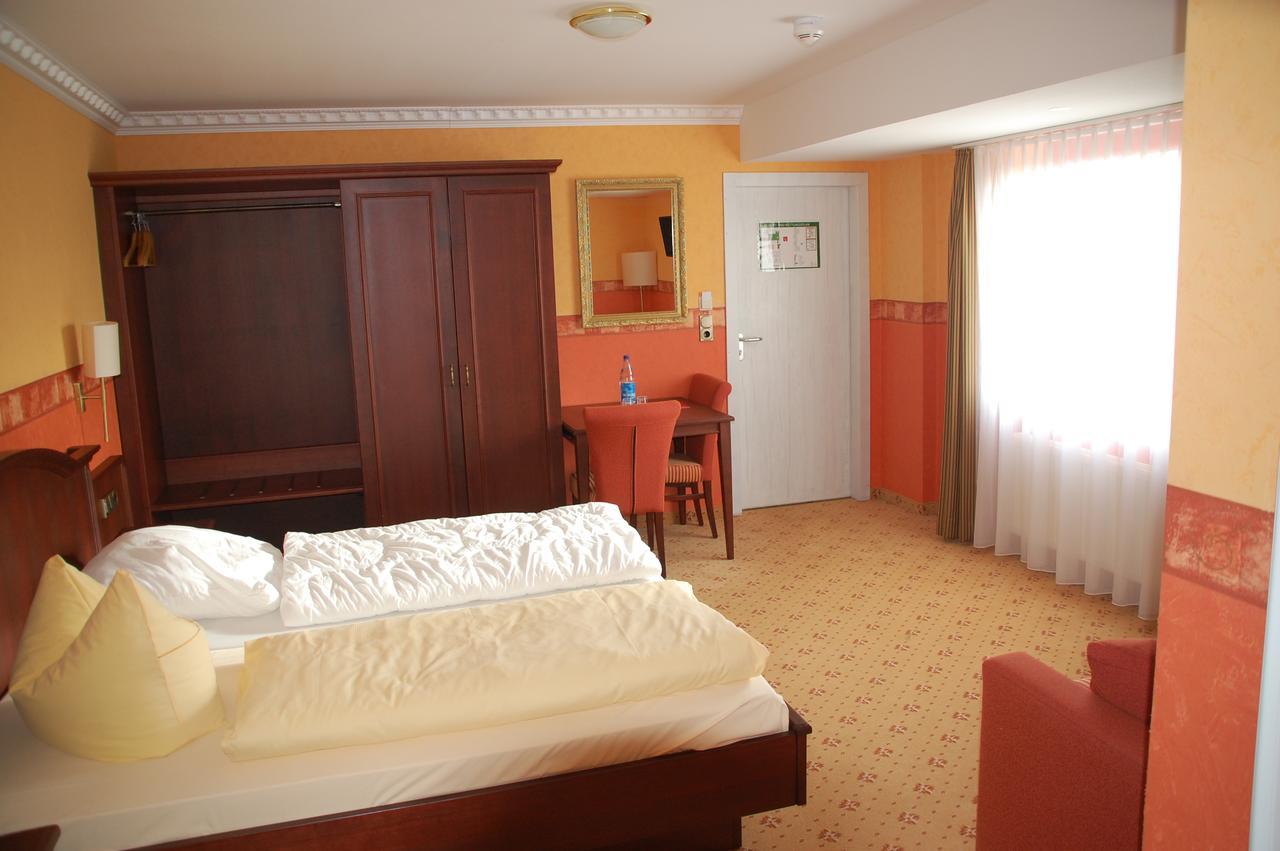 Kegel Tanz Palast Winterberg Hotel ภายนอก รูปภาพ